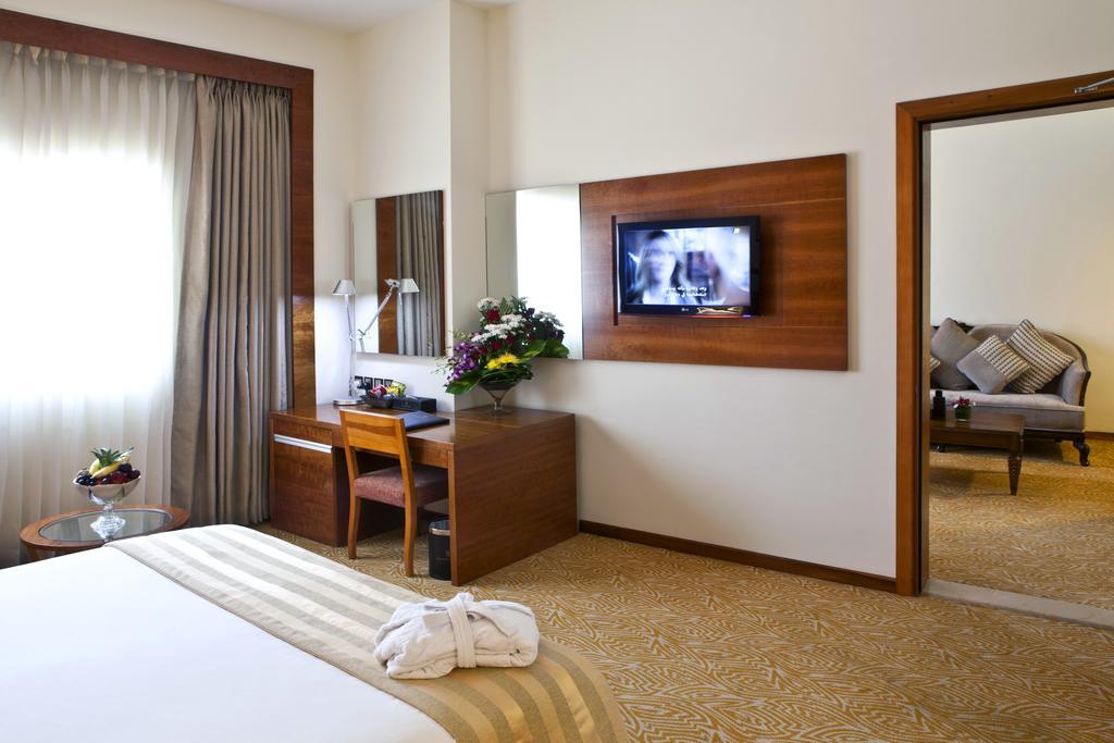 Landmark Riqqa Hotel Dubai Exterior photo